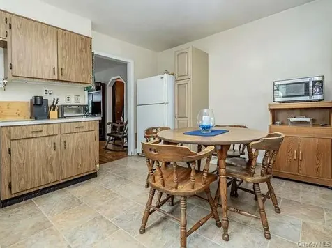 34 Maple Street Greenvale NY 11548