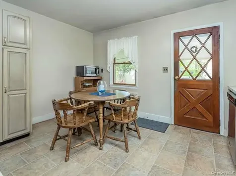 34 Maple Street Greenvale NY 11548
