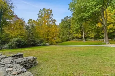 38-A Creemer Road Armonk NY 10504