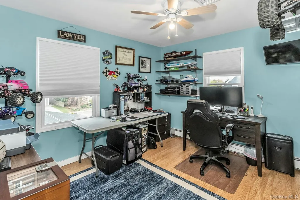 42 Spring Lane Levittown NY 11756