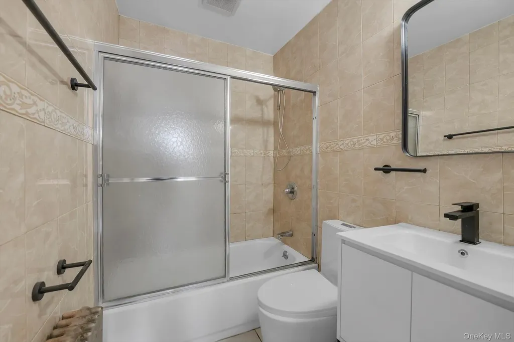 31 Walters Avenue Syosset NY 11791