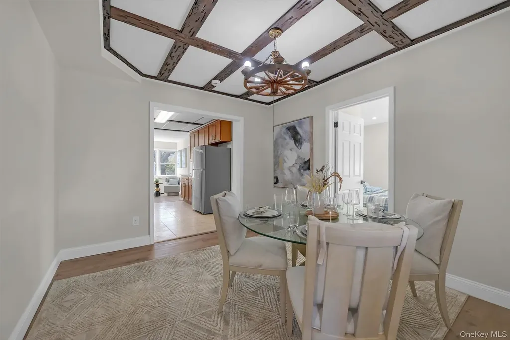 31 Walters Avenue Syosset NY 11791