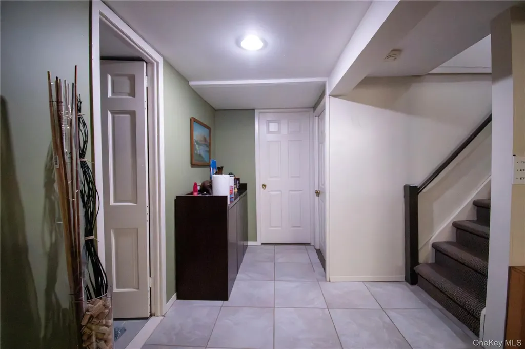 1360 Beulah Court Baldwin NY 11510