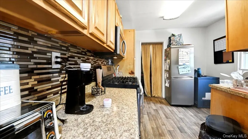 364 Ashburton Avenue Yonkers NY 10701