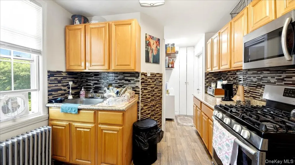 364 Ashburton Avenue Yonkers NY 10701