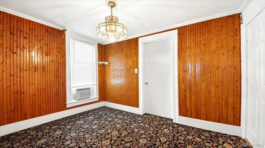 364 Ashburton Avenue Yonkers NY 10701
