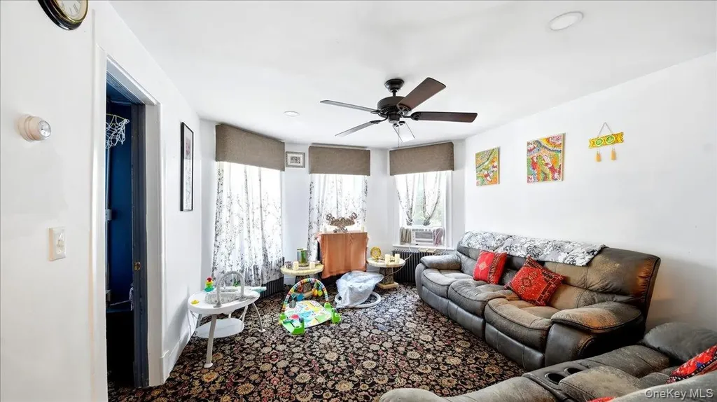 364 Ashburton Avenue Yonkers NY 10701