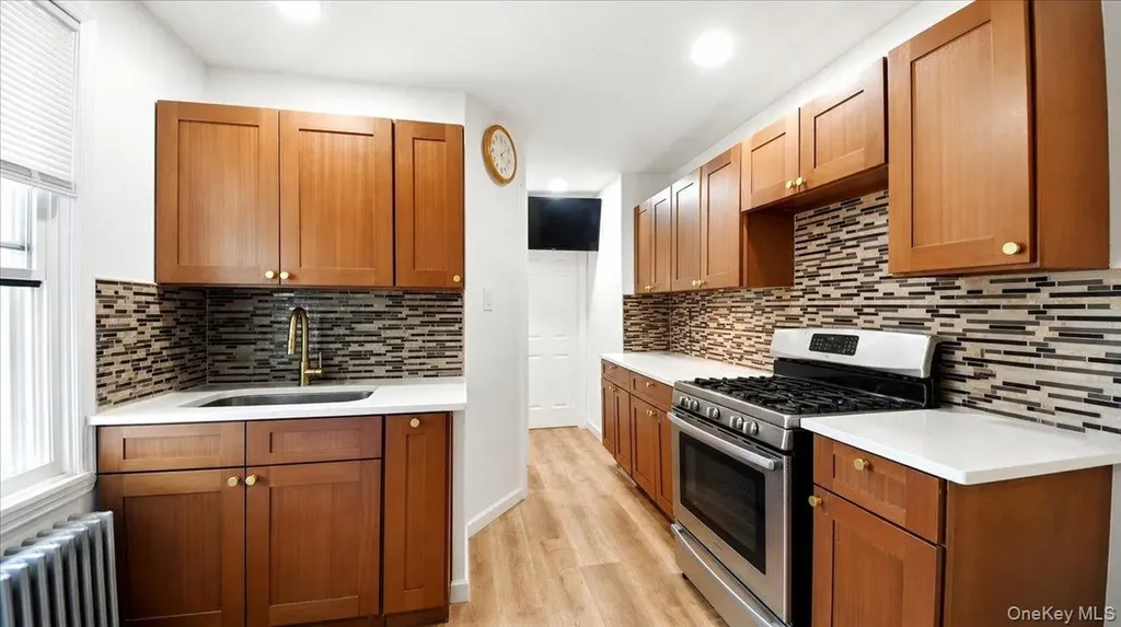 364 Ashburton Avenue Yonkers NY 10701