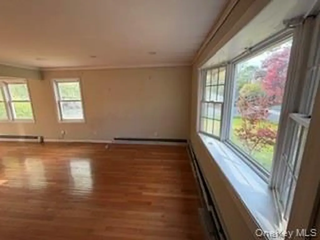 13 Venter Lane Nanuet NY 10954