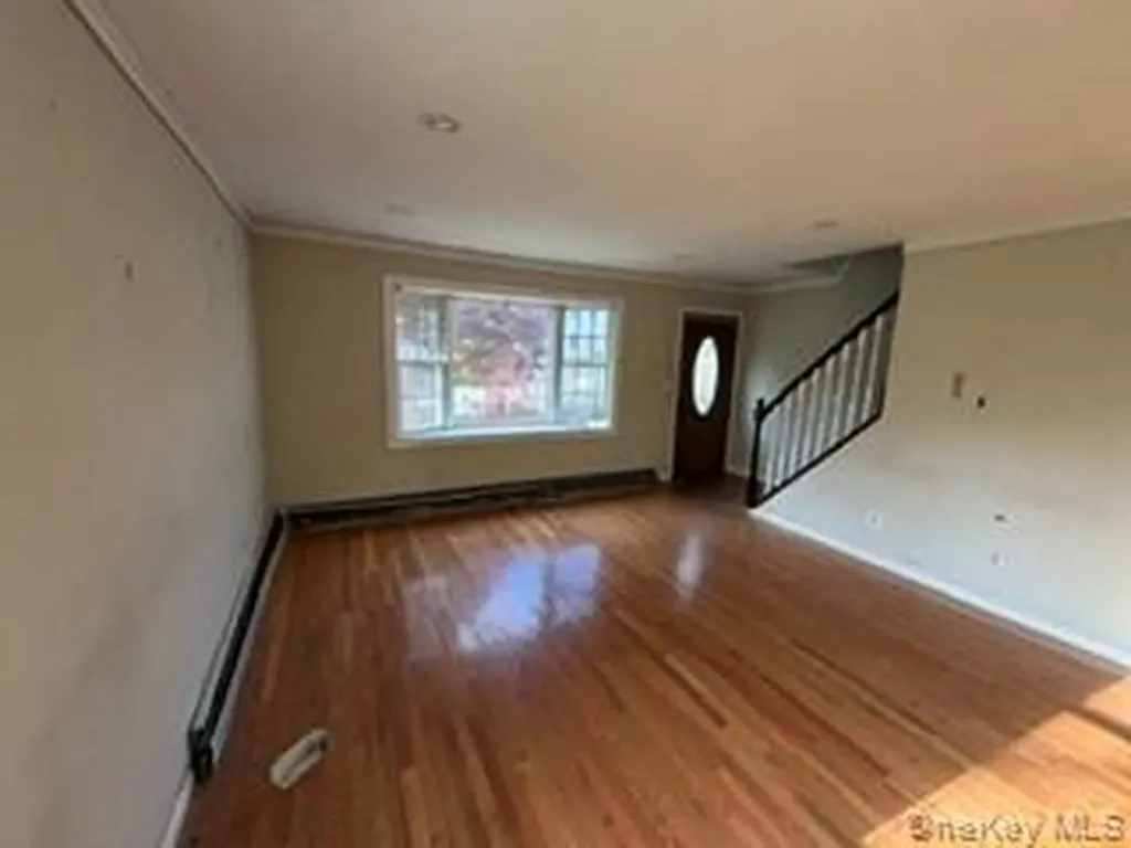 13 Venter Lane Nanuet NY 10954