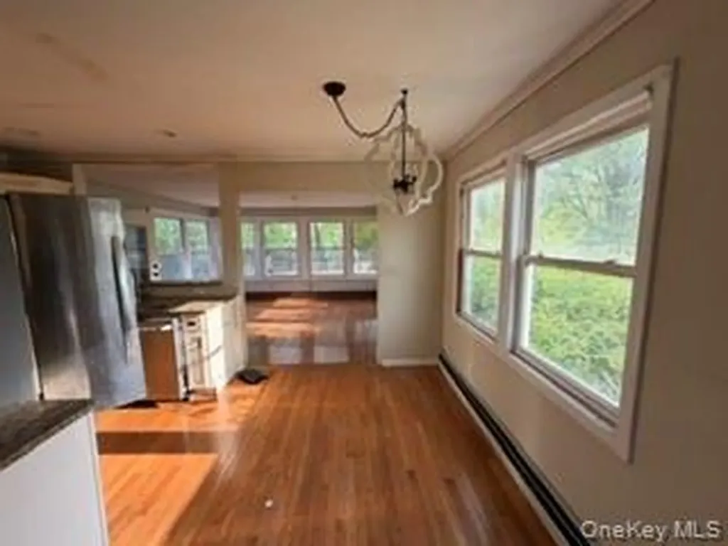 13 Venter Lane Nanuet NY 10954