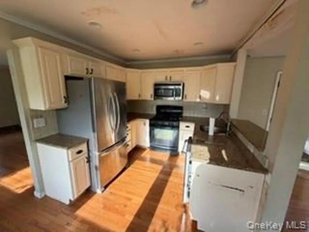 13 Venter Lane Nanuet NY 10954