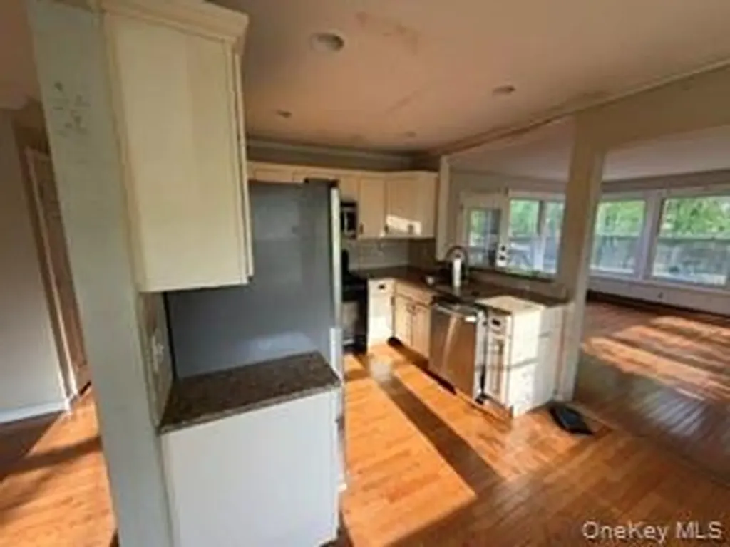 13 Venter Lane Nanuet NY 10954