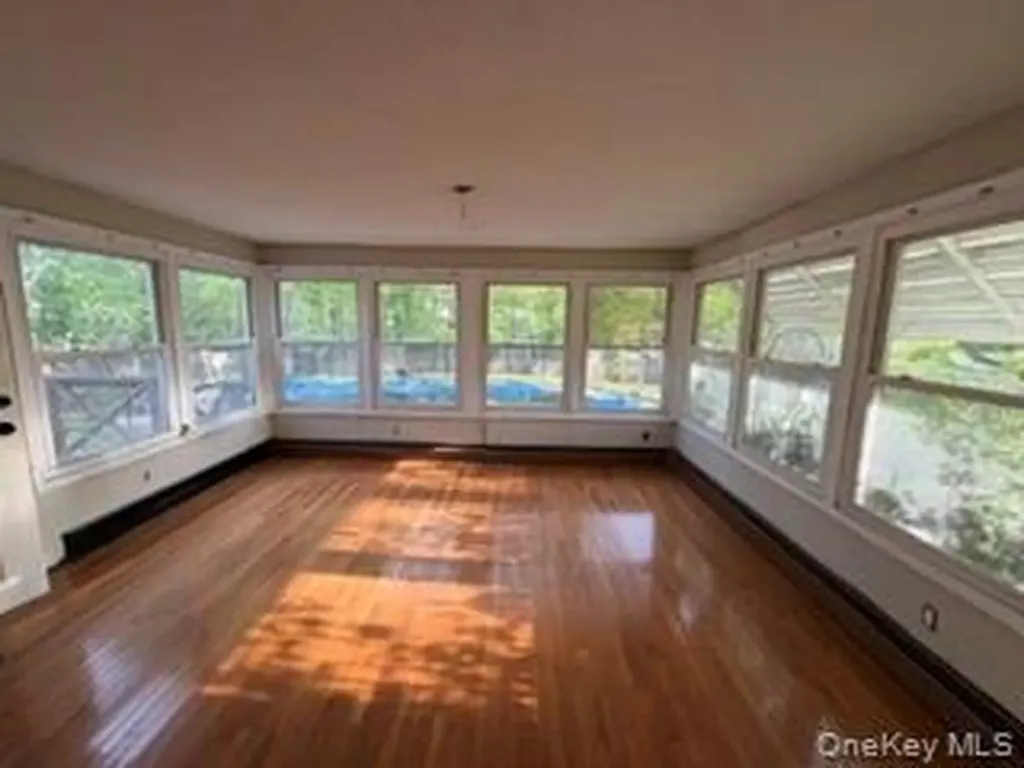 13 Venter Lane Nanuet NY 10954