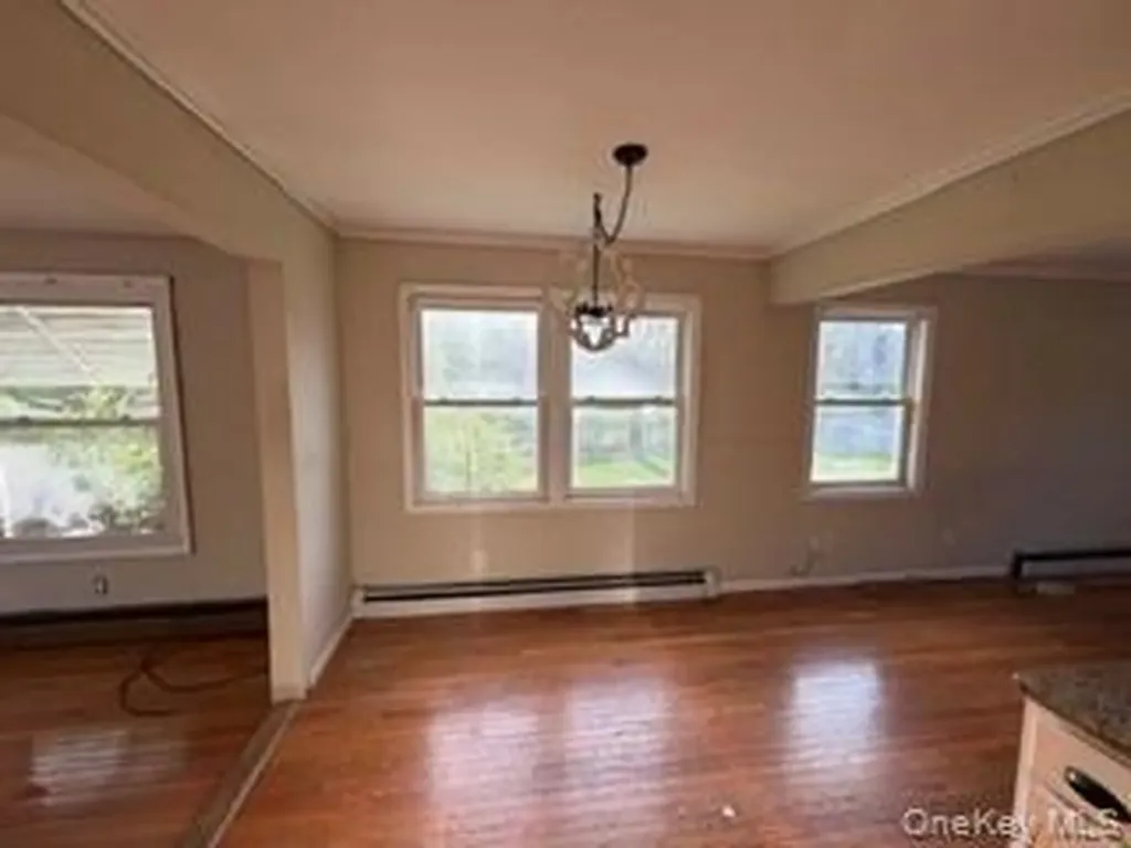 13 Venter Lane Nanuet NY 10954