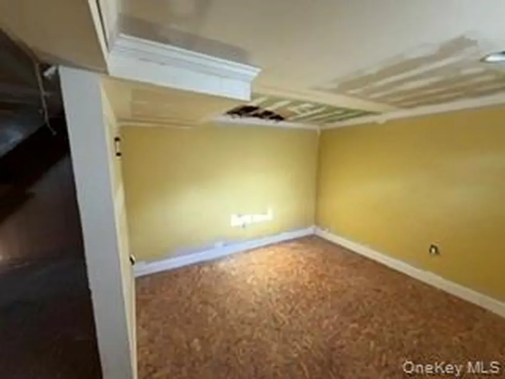 13 Venter Lane Nanuet NY 10954