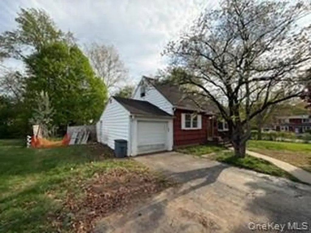 13 Venter Lane Nanuet NY 10954