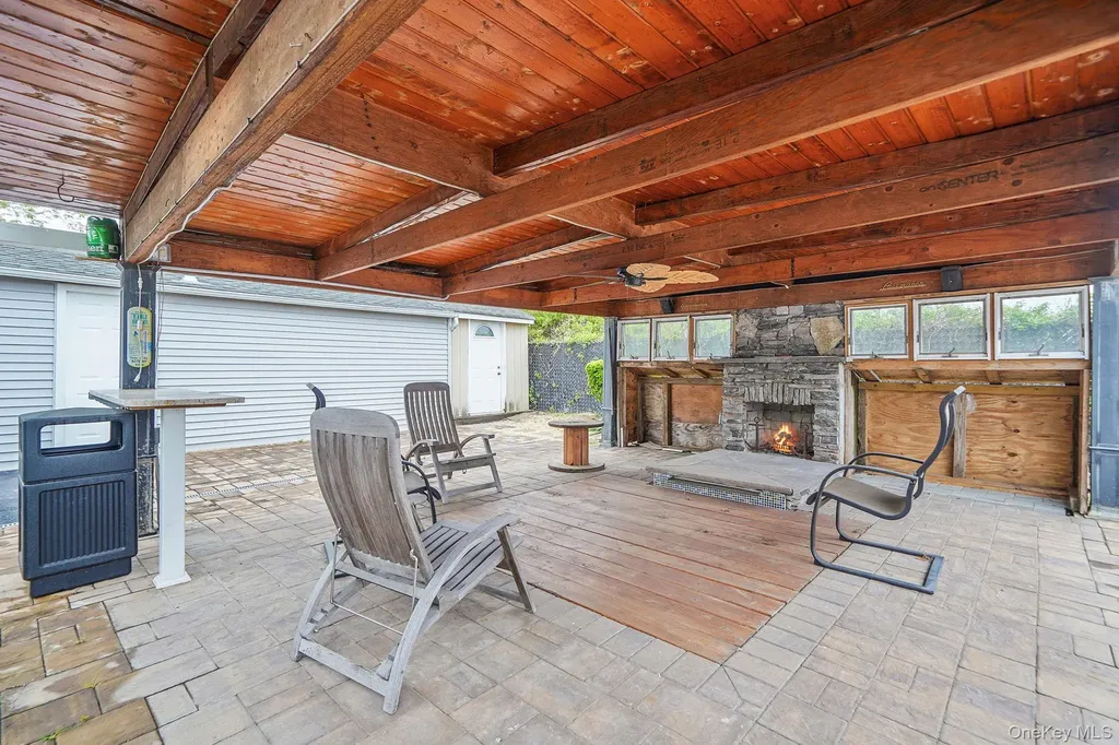 15 Glenda Drive West Babylon NY 11704