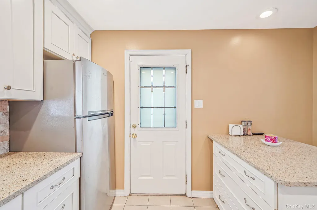 15 Glenda Drive West Babylon NY 11704