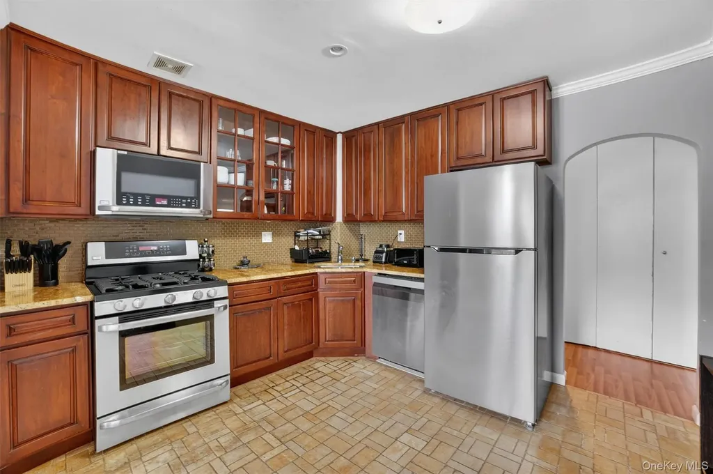 1 Lakeview Drive Peekskill NY 10566