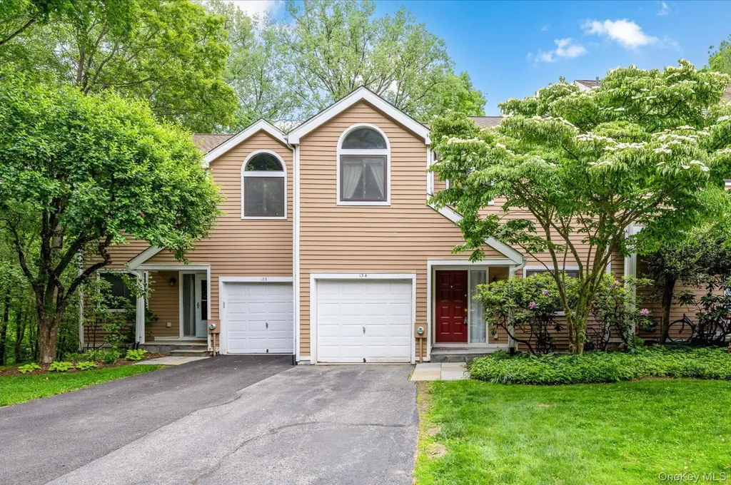134 Bayberry Close Chappaqua NY 10514