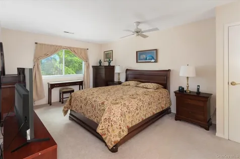 134 Bayberry Close Chappaqua NY 10514