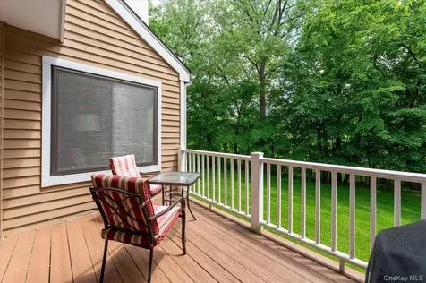 134 Bayberry Close Chappaqua NY 10514