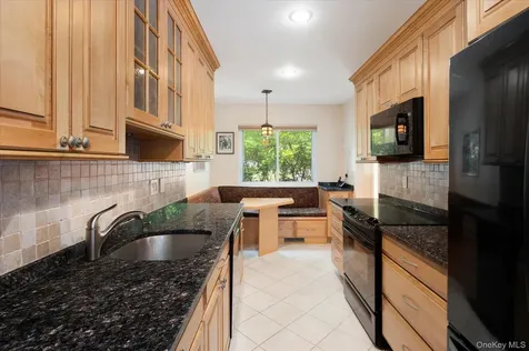 134 Bayberry Close Chappaqua NY 10514
