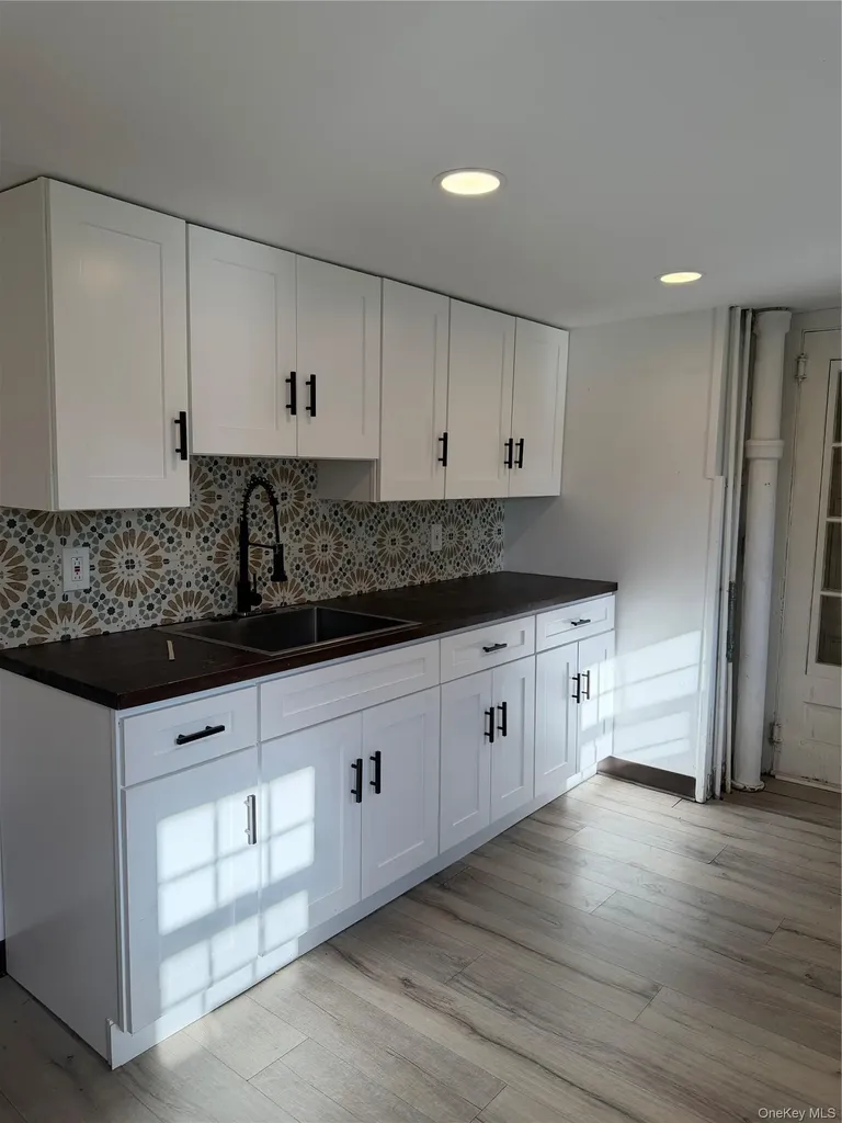 788 Dutchess Turnpike Poughkeepsie NY 12603
