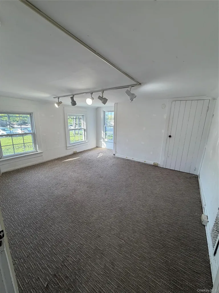 788 Dutchess Turnpike Poughkeepsie NY 12603