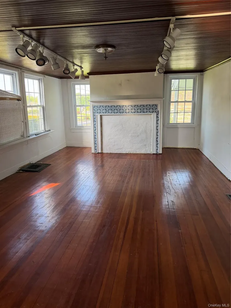788 Dutchess Turnpike Poughkeepsie NY 12603