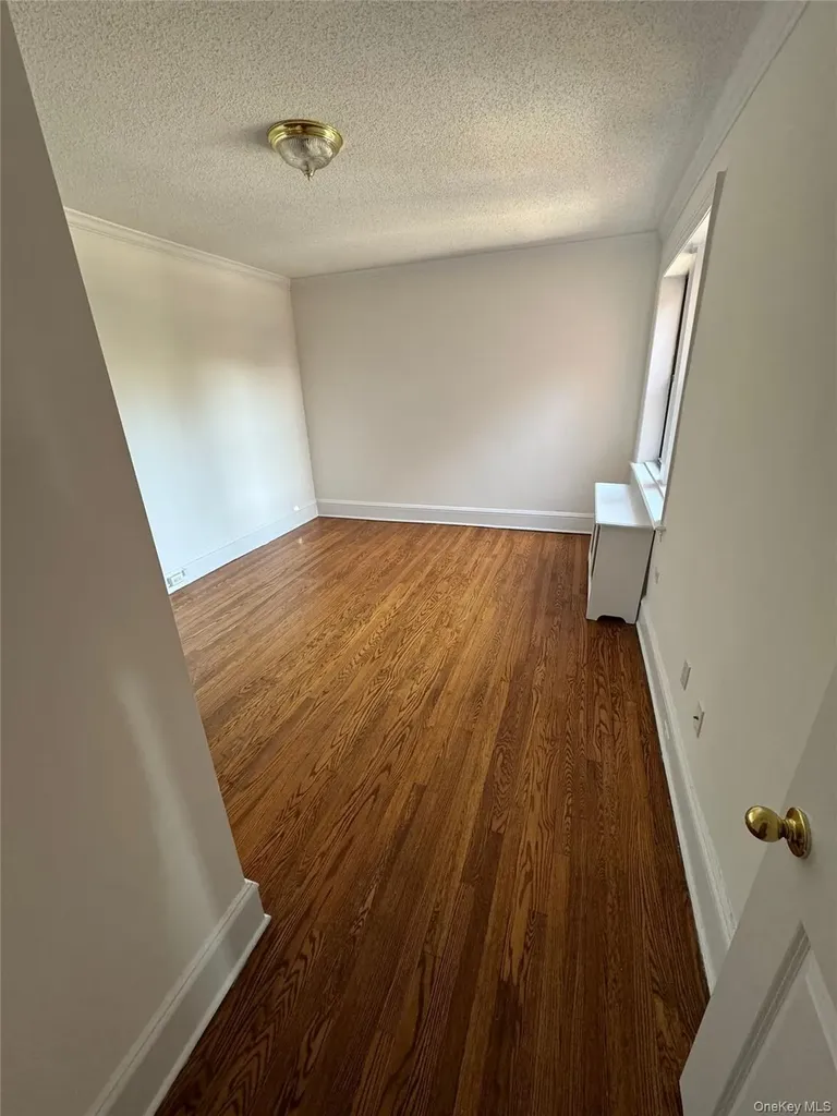 10 Wright Place Scarsdale NY 10583