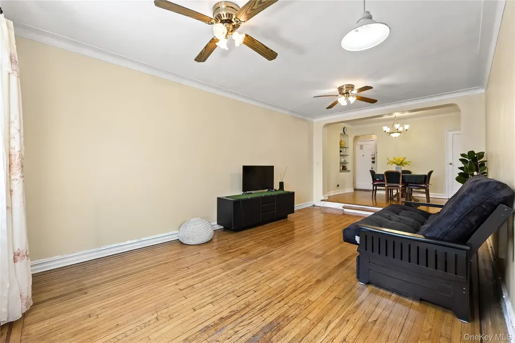 35-35 75th Street Jackson Heights NY 11372