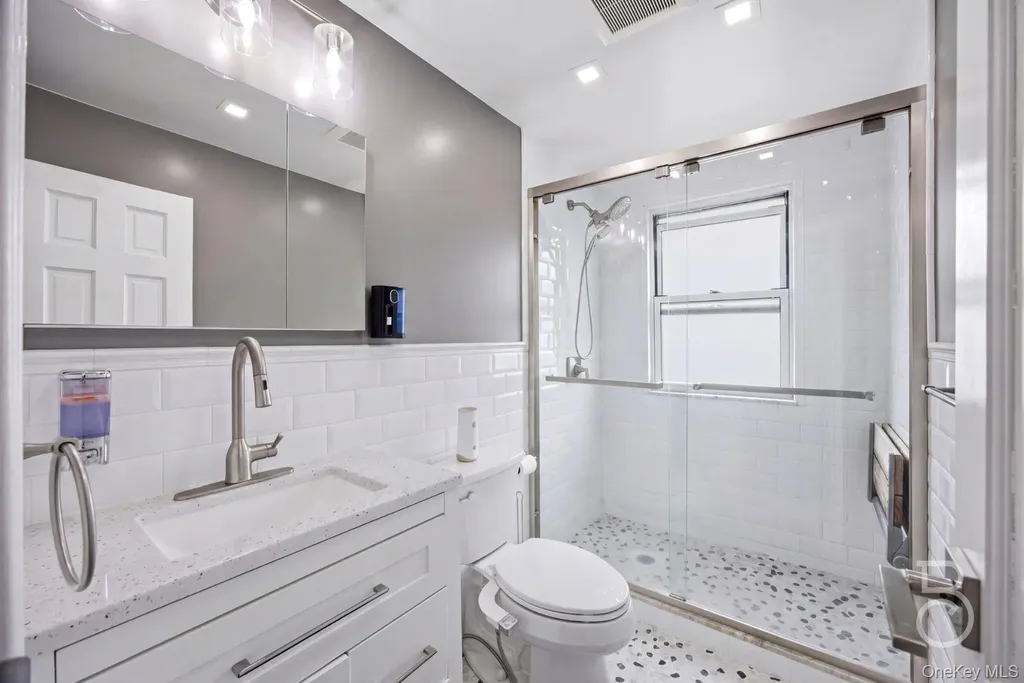 88-38 78th Avenue Glendale NY 11385
