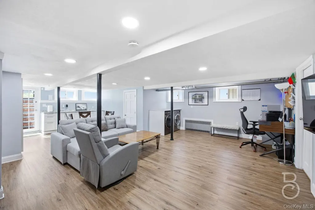 88-38 78th Avenue Glendale NY 11385