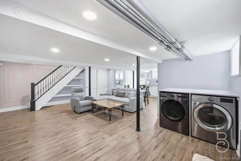 88-38 78th Avenue Glendale NY 11385