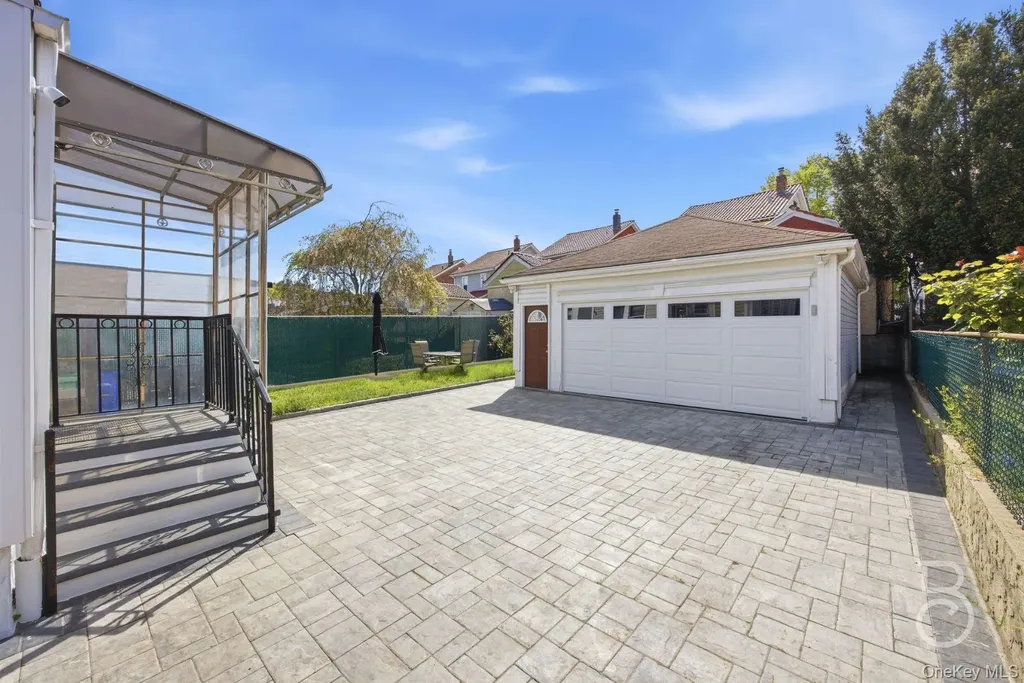 88-38 78th Avenue Glendale NY 11385