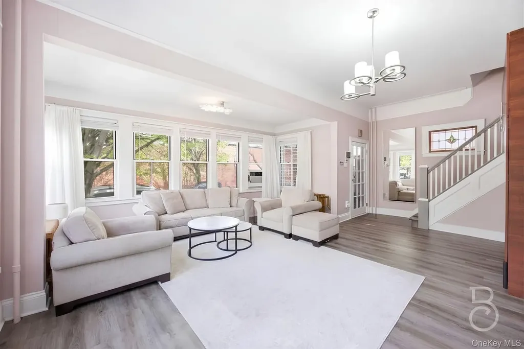 88-38 78th Avenue Glendale NY 11385