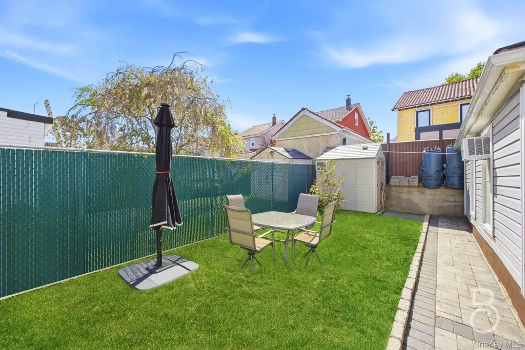88-38 78th Avenue Glendale NY 11385