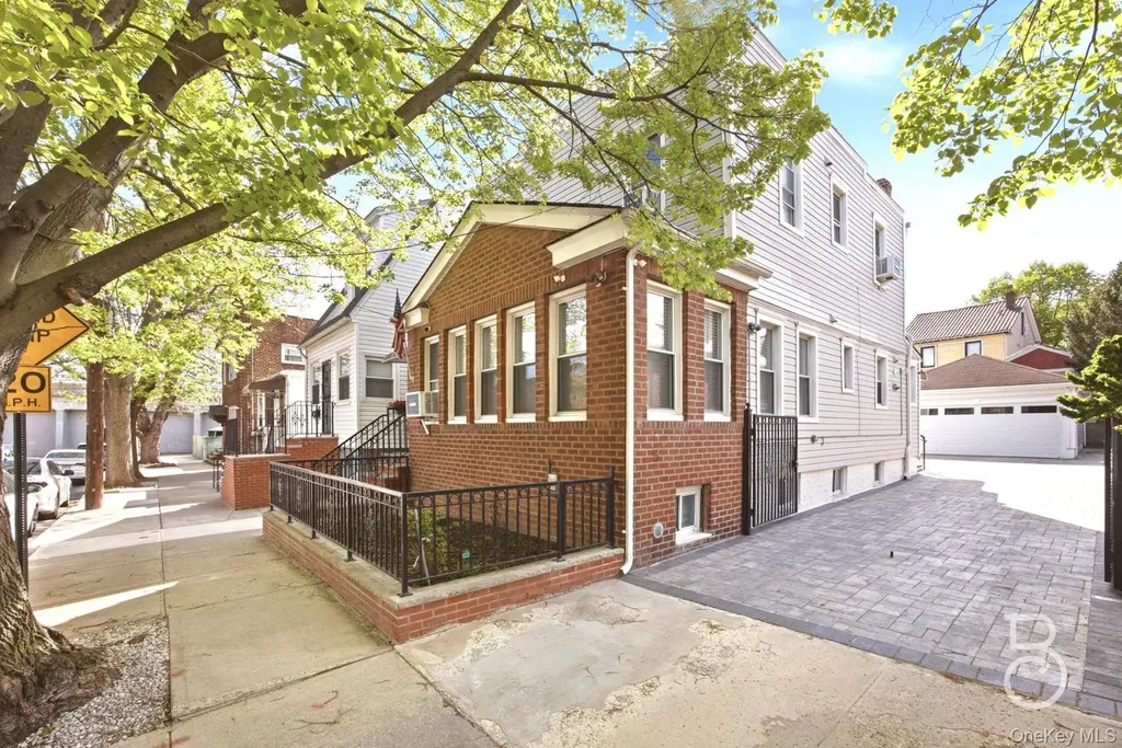 88-38 78th Avenue Glendale NY 11385