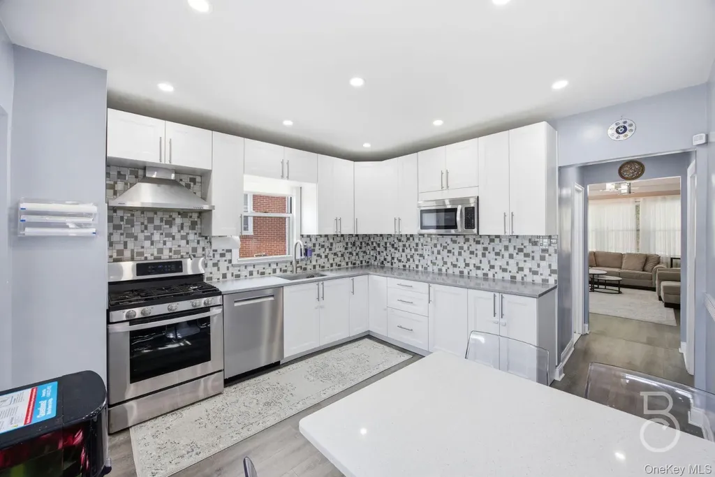 88-38 78th Avenue Glendale NY 11385