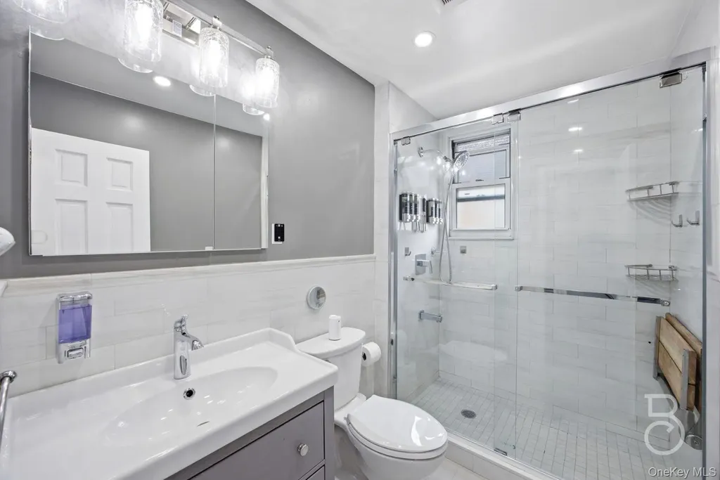 88-38 78th Avenue Glendale NY 11385