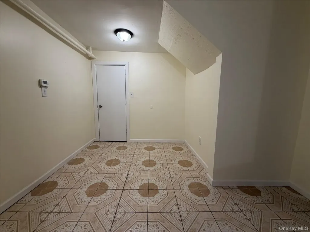 737 Warburton Avenue Yonkers NY 10701