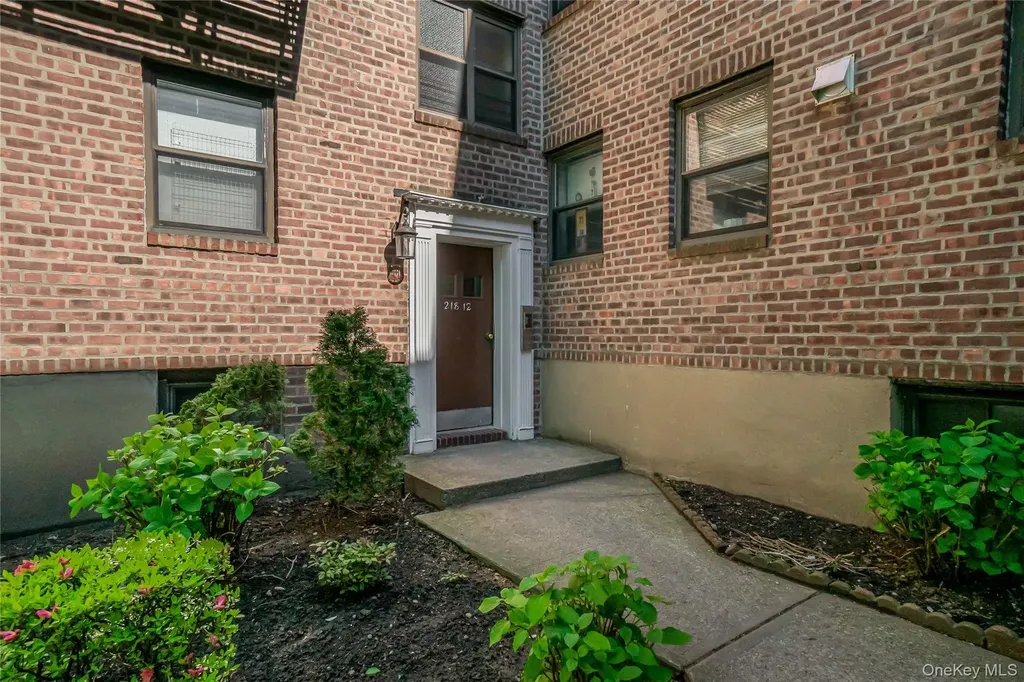 218-12 43rd Avenue Bayside NY 11361