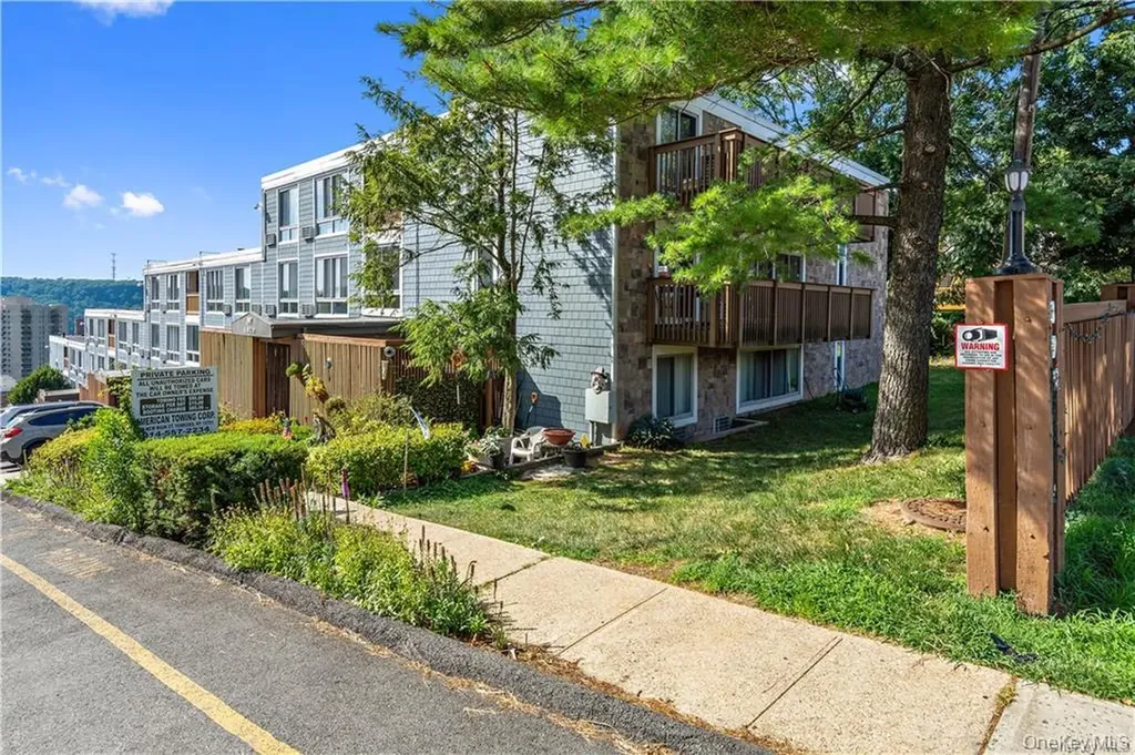 397 N Broadway Yonkers NY 10701