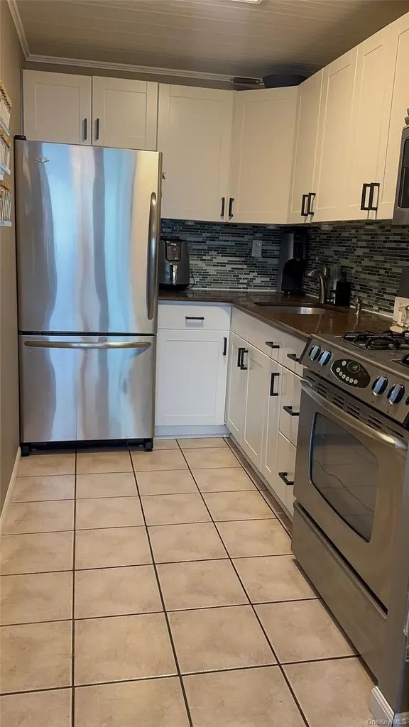 397 N Broadway Yonkers NY 10701