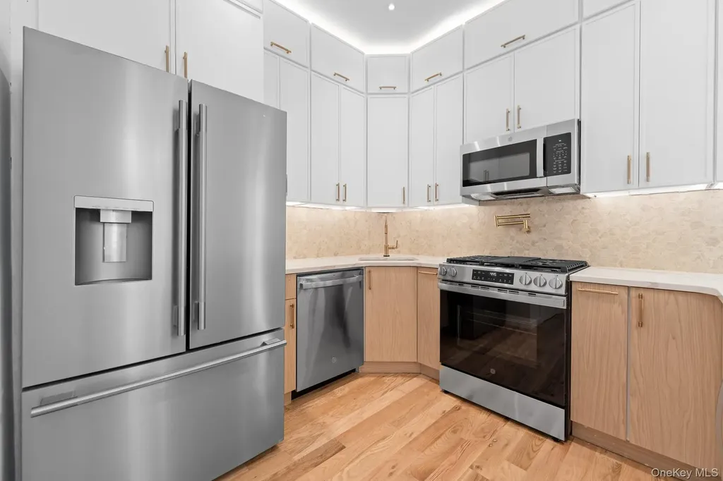 230 Sunnyside Avenue Brooklyn NY 11207