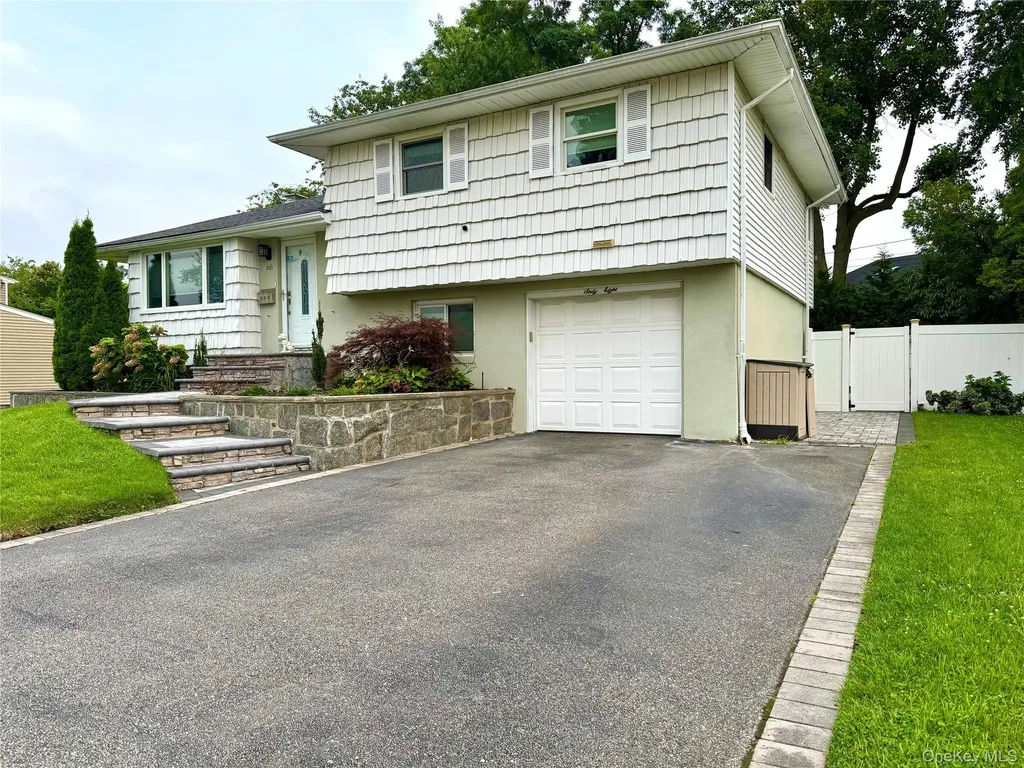 68 Jamaica Avenue Plainview NY 11803