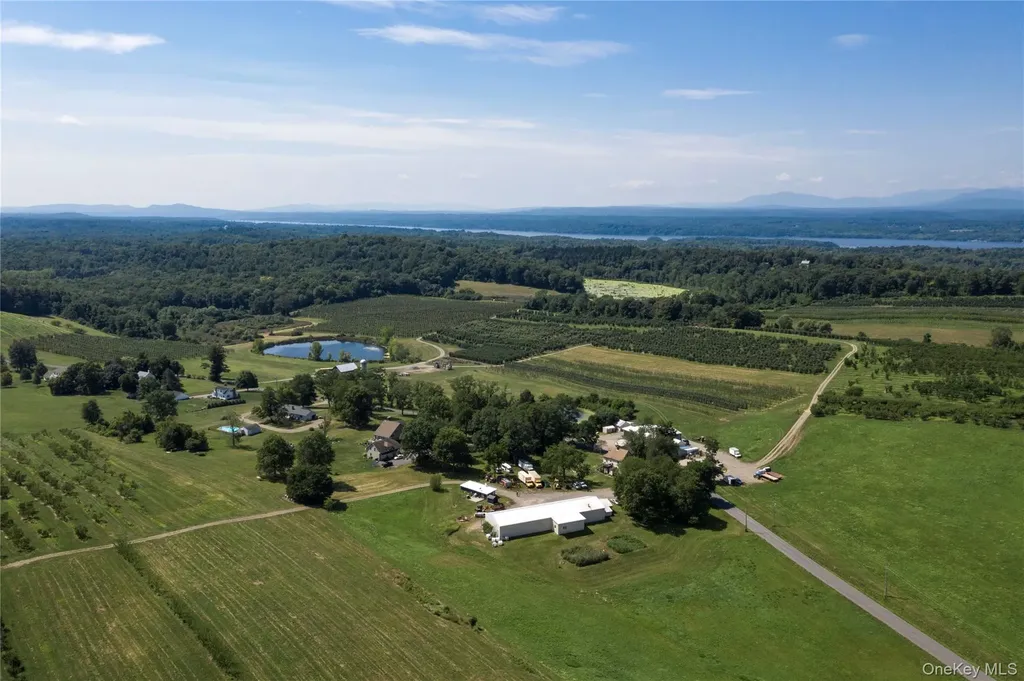 245 Guski Road Red Hook NY 12571
