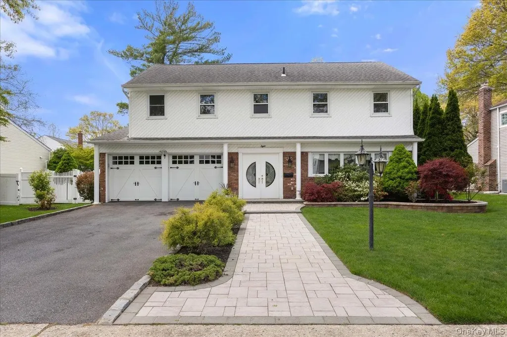 8 Marietta Drive Westbury NY 11590